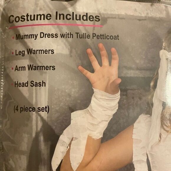 WRAP it up Halloween costume - Picture 3 of 5